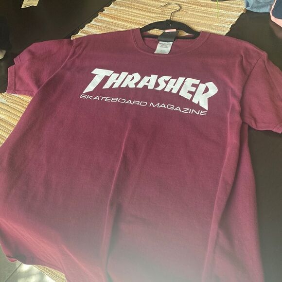 EUC  deep burgundy with white lettering Thrasher tee size M - Picture 1 of 4